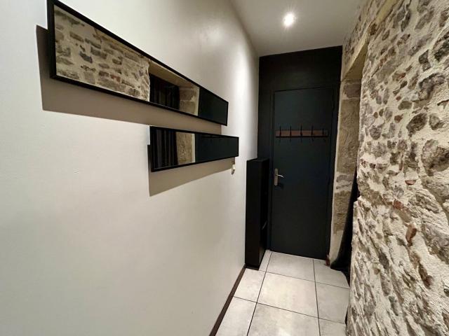 Location appartement, 59.21 m² T 2 à Vienne, 950 €