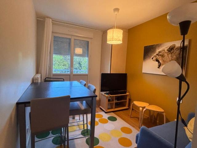 Location Appartement 5 pièce s de 12.51 m2 | Cabinet Martin