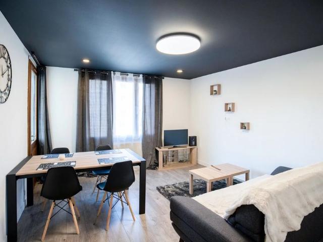 Location Appartement 5 pièces 72m² THONON LES BAINS 74200