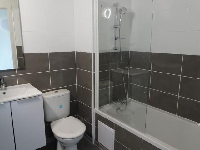 Location Appartement 5 pièces 83m² LA PRIMAUBE 12450