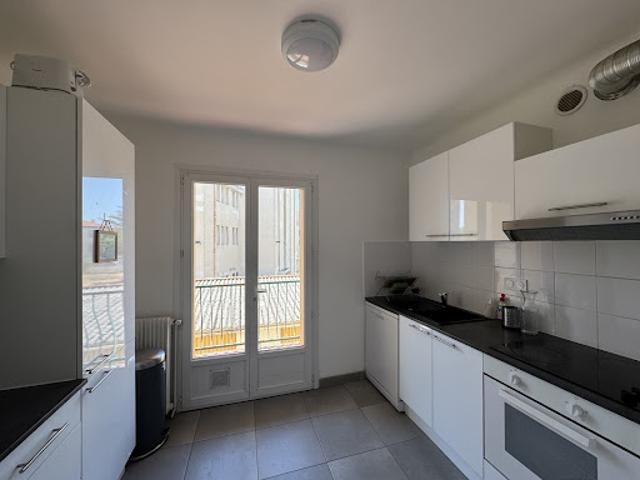 Location Appartement 5 pièces 81.11 m2 Montpellier