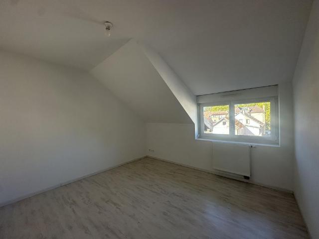 Location appartement 5 pièces 81 m² à Audincourt 25400