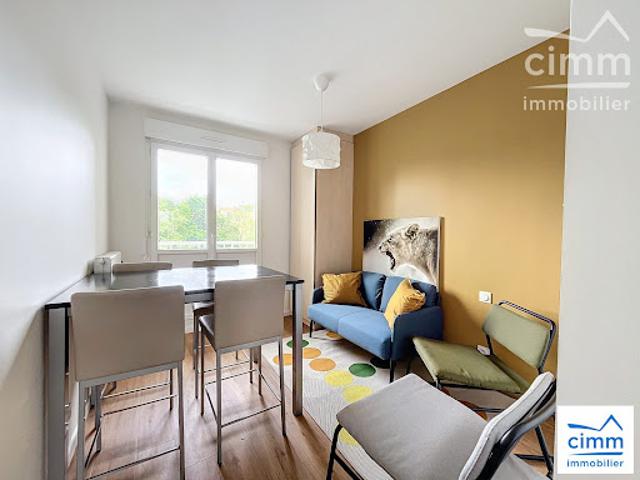 Location Appartement 5 pièces 87.58 m2 Rennes