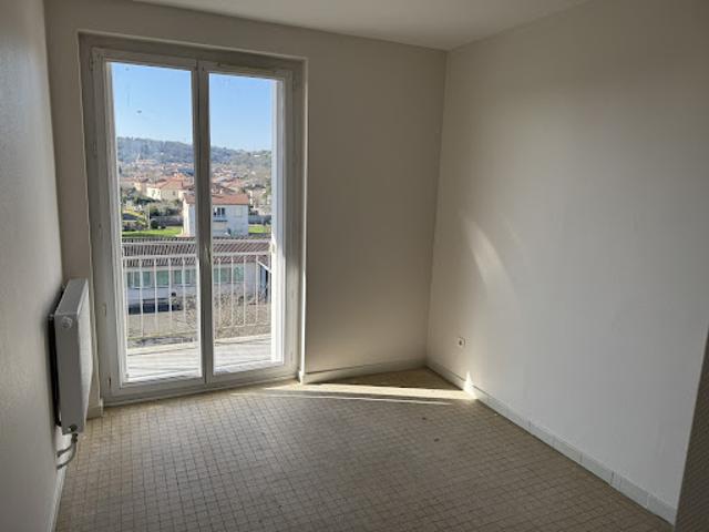 Location Appartement 5 pièces 87 m2 Moissac