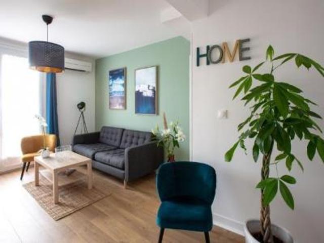 location appartement 5 pièces 84 m2 herault 34000 500 €