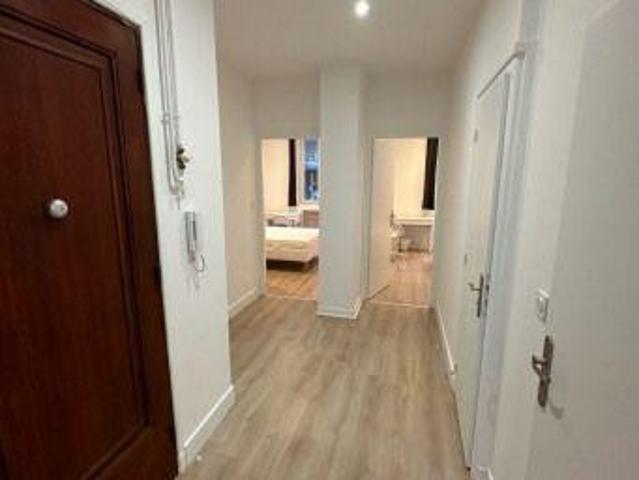 Location Appartement 5 pièces 85 m2 Villeurbanne