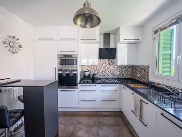 Location Appartement 5 pièces 88.97 m2 Nice
