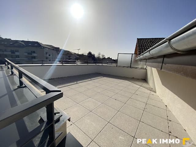 Location Appartement 5 pièces 88.22 m2 Cruseilles