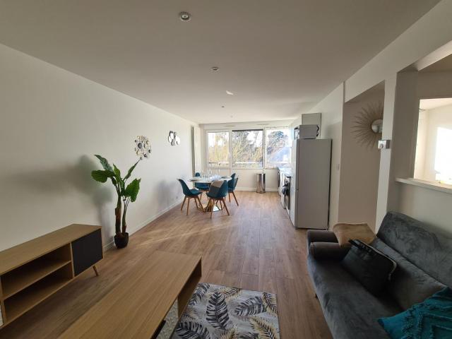 Location Appartement 5 pièces 89m² ANGERS 49000