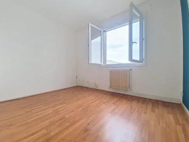Location appartement 5 pièces 93 m² à Bordeaux 33000