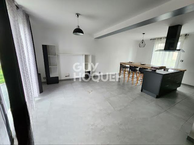 Location Appartement 5 pièces 90.23 m2 Lanvallay
