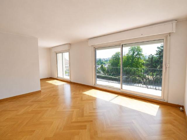 Location appartement 5 pièces, 90.30m², Chatou