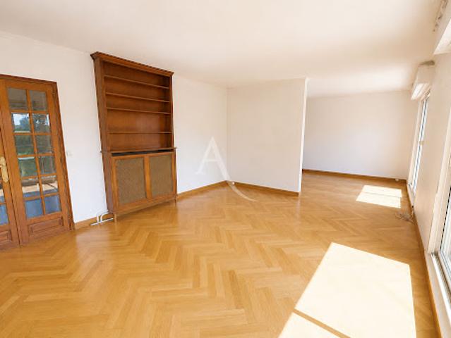 Location Appartement 5 pièces 90.3 m2 Chatou