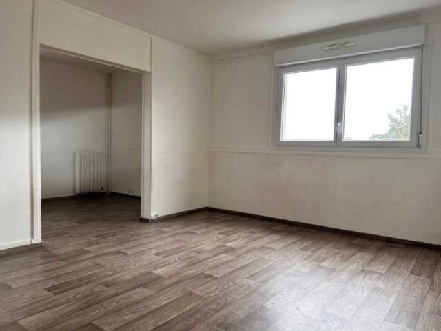 Location: Appartement 5 pièces 90 m2 – VALENTIGNEY