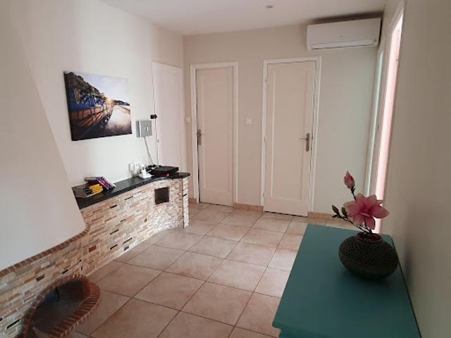 Location Appartement 5 pièces 90 m2 Cannes la bocca