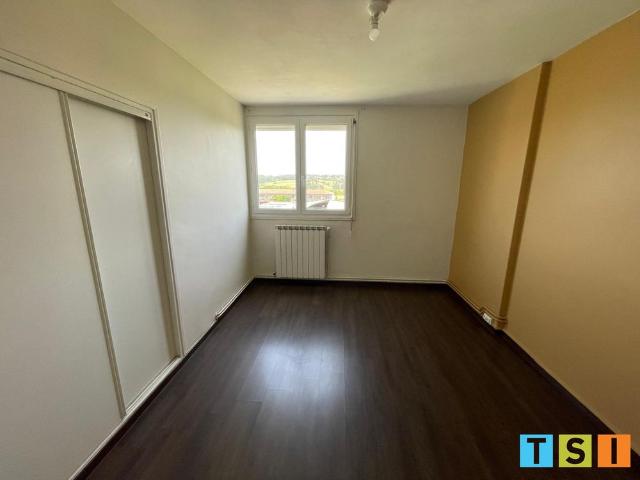 Location Appartement 5 pièces 91m² ST GAUDENS 31800
