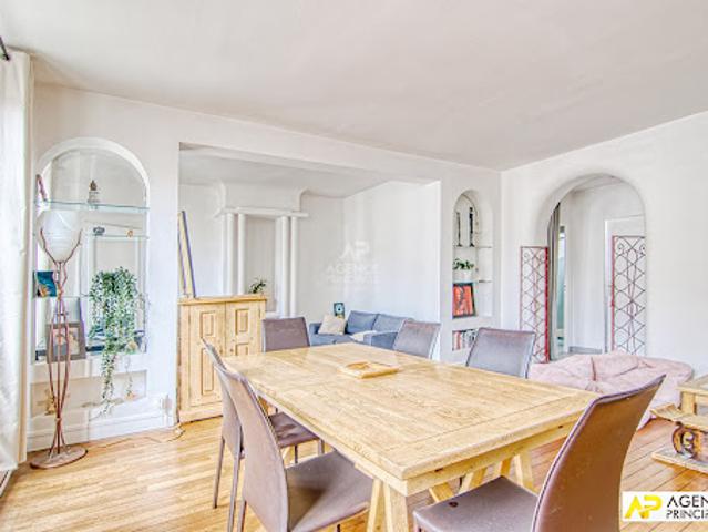 Location Appartement 5 pièces 97.16 m2 Versailles