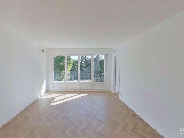 Location Appartement 5 pièces 97m²