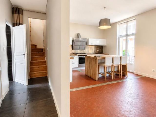 Location Appartement 5 pièces 97m² CANNES 06400