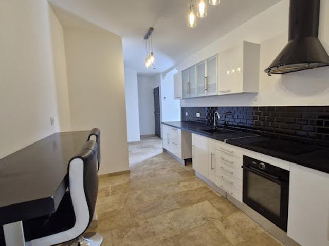 Location Appartement 5 pièces 95 m2 Corte