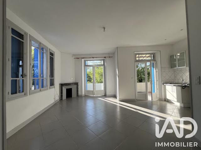 Location Appartement 5 pièces 95 m2 Goudargues
