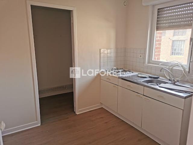 Location Appartement 5 pièces 95 m2 Hesdin