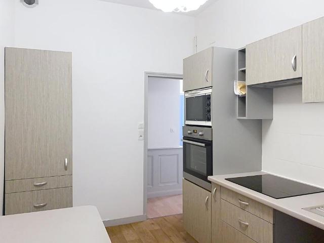 Location Appartement 5 pièces 95m² ANGERS 49100