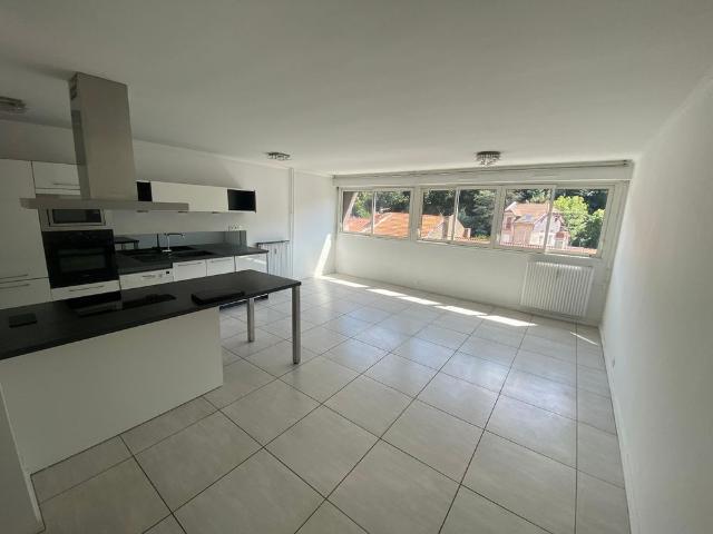 Location Appartement 5 pièces 95m² ROYAT 63130