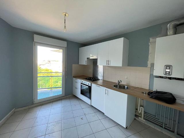 Location Appartement 5 pièces 96m²