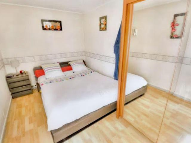 Location Appartement 5 pièces 98 m2 Évry Courcouronnes