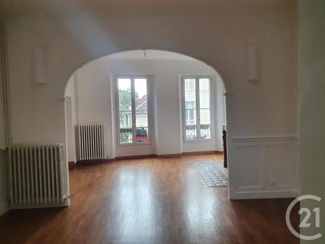 Location Appartement 5 pièces 99m² FONTAINEBLEAU 77300