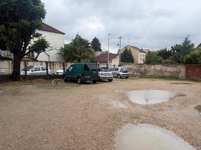 Location Appartement 5 pièces 99m² VILLEMOMBLE 93250