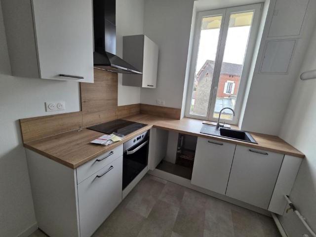 Location Appartement 5 pièces 101m² LE CREUSOT 71200