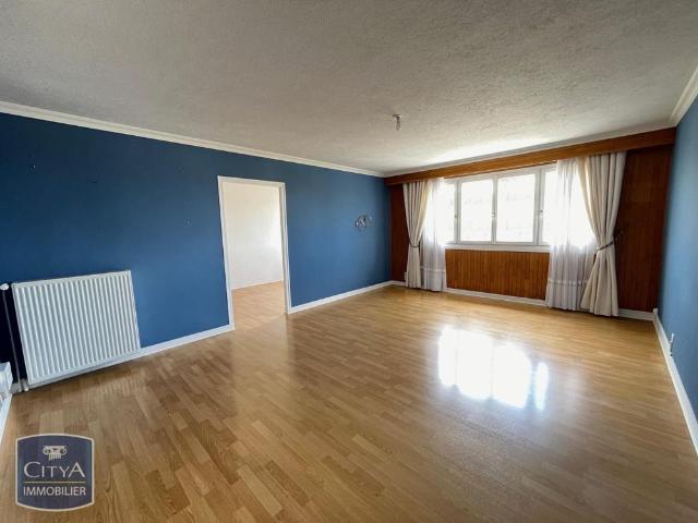 Location Appartement 5 pièces 102m² BOURGES 18000