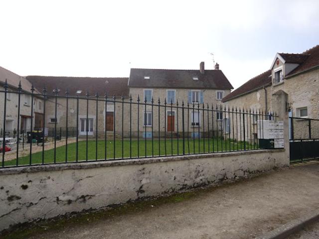 Location Appartement 5 pièces 103 m2 La Chapelle Moutils