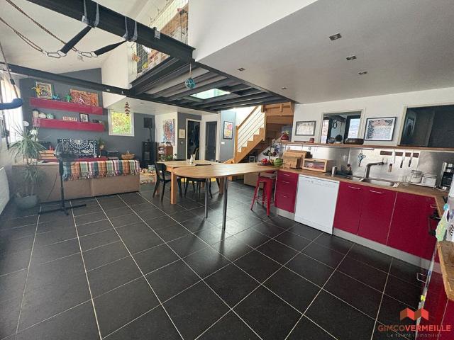 Location Appartement 5 pièces 103m²