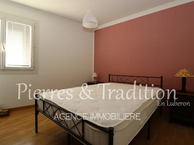 Location Appartement 5 pièces 104 m2 Apt
