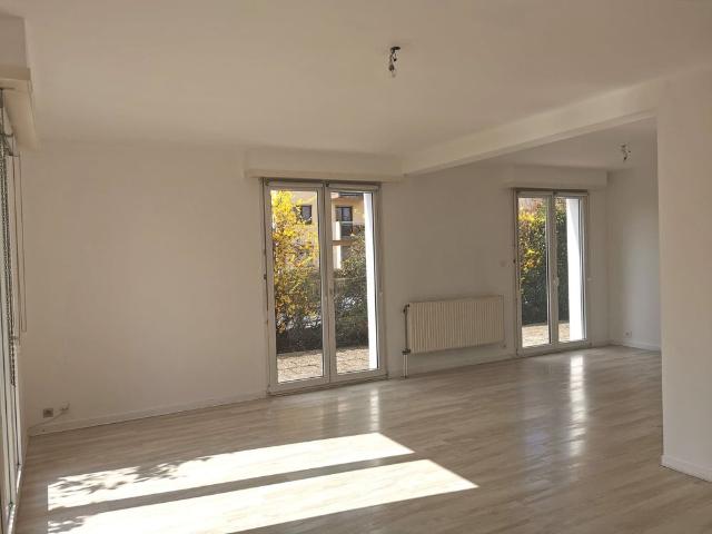 Location Appartement 5 pièces 105m² MITTELHAUSBERGEN 67206
