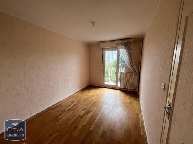 Location Appartement 5 pièces 107m² MACON 71000