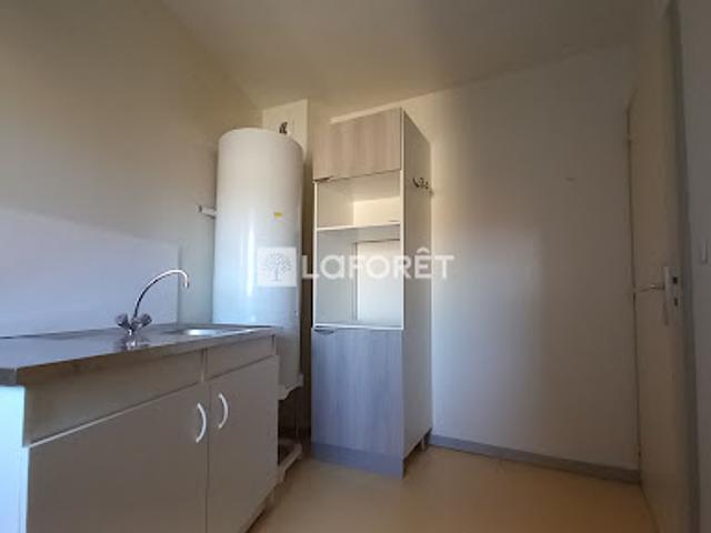Location Appartement 5 pièces 108 m2 Saint Flour