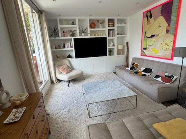 Location Appartement 5 pièces 108m² PARIS 15ème