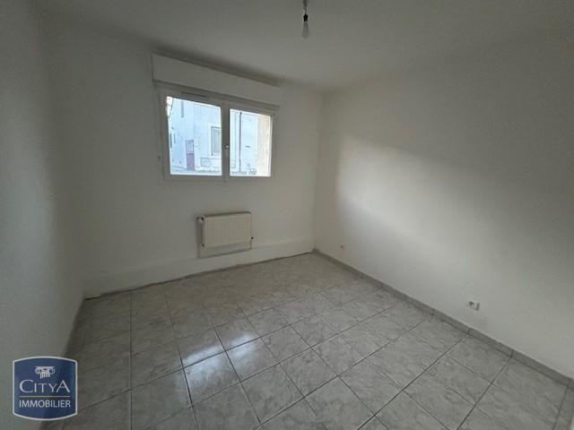 Location Appartement 5 pièces 109m² MEHUN SUR YEVRE 18500