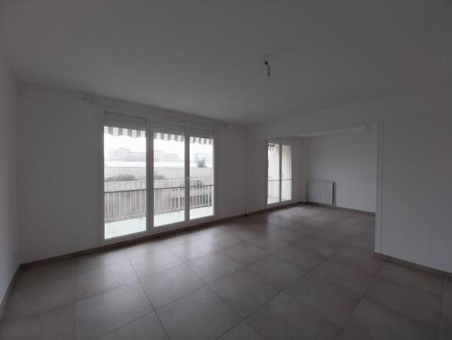 Location Appartement 5 pièces 110m² ORLEANS 45000