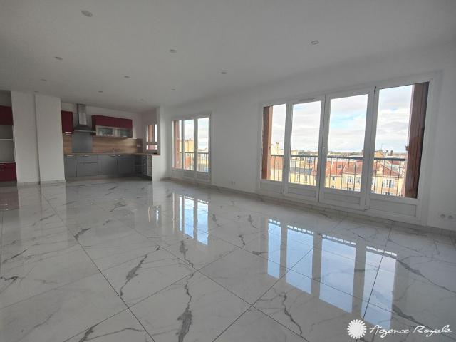 Location Appartement 5 pièces 110m² ST GERMAIN EN LAYE 78100