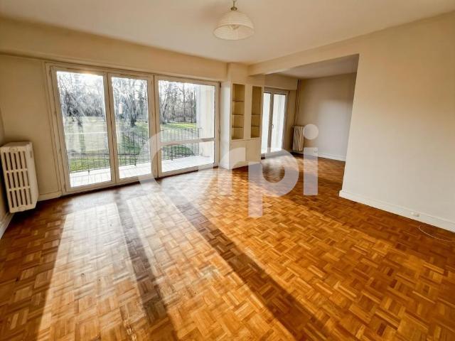 Location Appartement 5 pièces 111m² SENLIS 60300