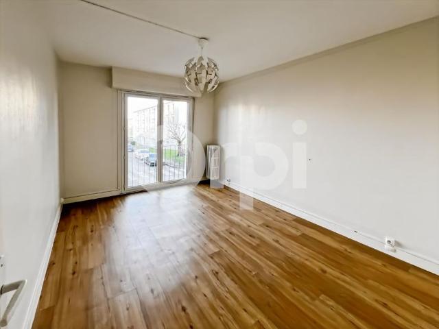 Location Appartement 5 pièces 111m² SENLIS 60300