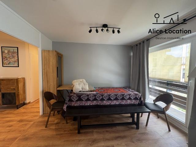 Location Appartement 5 pièces 115m² THONON LES BAINS 74200
