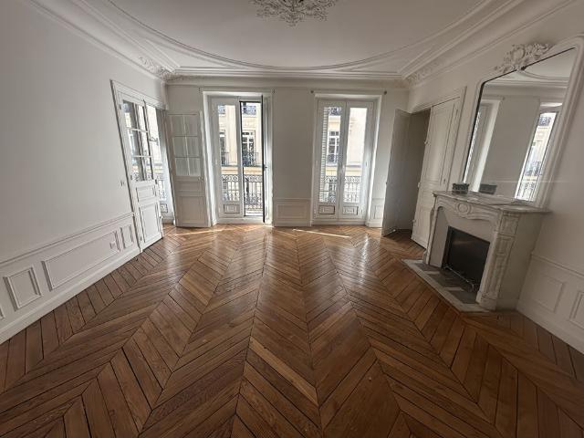 Location appartement 5 pièces, 118.70m², Paris 16