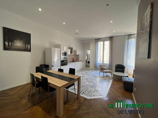 Location Appartement 5 pièces 118.98 m2 Saint Etienne