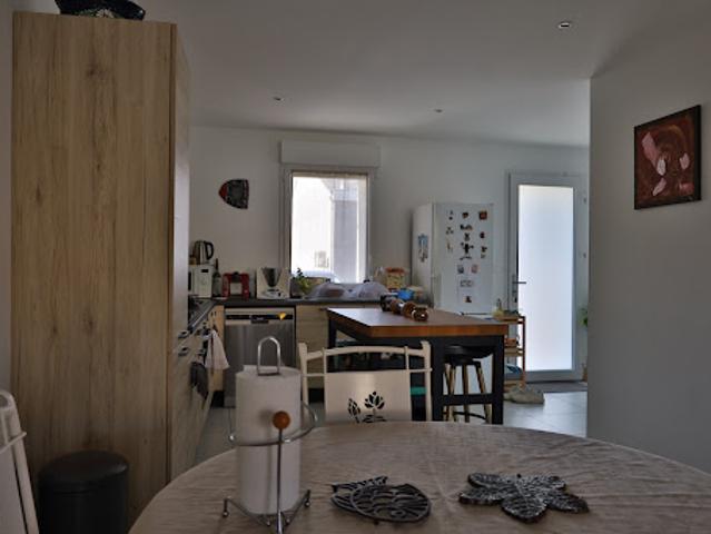 Location Appartement 5 pièces 120 m2 Oytier Saint Oblas